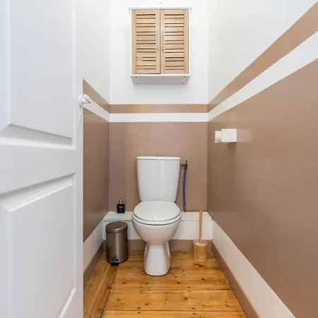 3 Bedroom House With Garden, Near Lille Гостевой дом