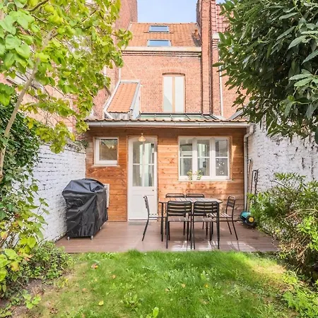 Гостевой дом 3 Bedroom House With Garden, Near Lille