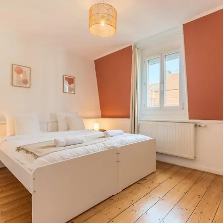 3 Bedroom House With Garden, Near Lille 3*