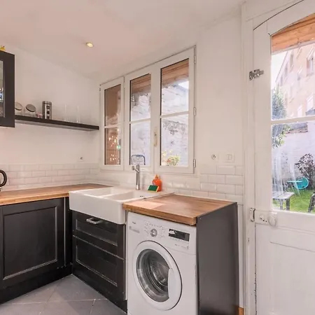 3 Bedroom House With Garden, Near Lille Гостевой дом Ла-Мадлен