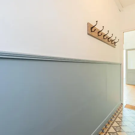 Affittacamere 3 Bedroom House With Garden, Near Lille