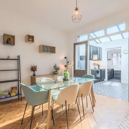 Penzion 3 Bedroom House With Garden, Near Lille 3*